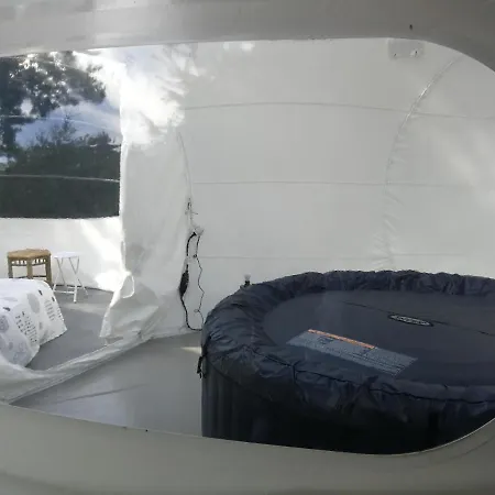 Insolite, Bulle Sous Les Etoiles 营地 *